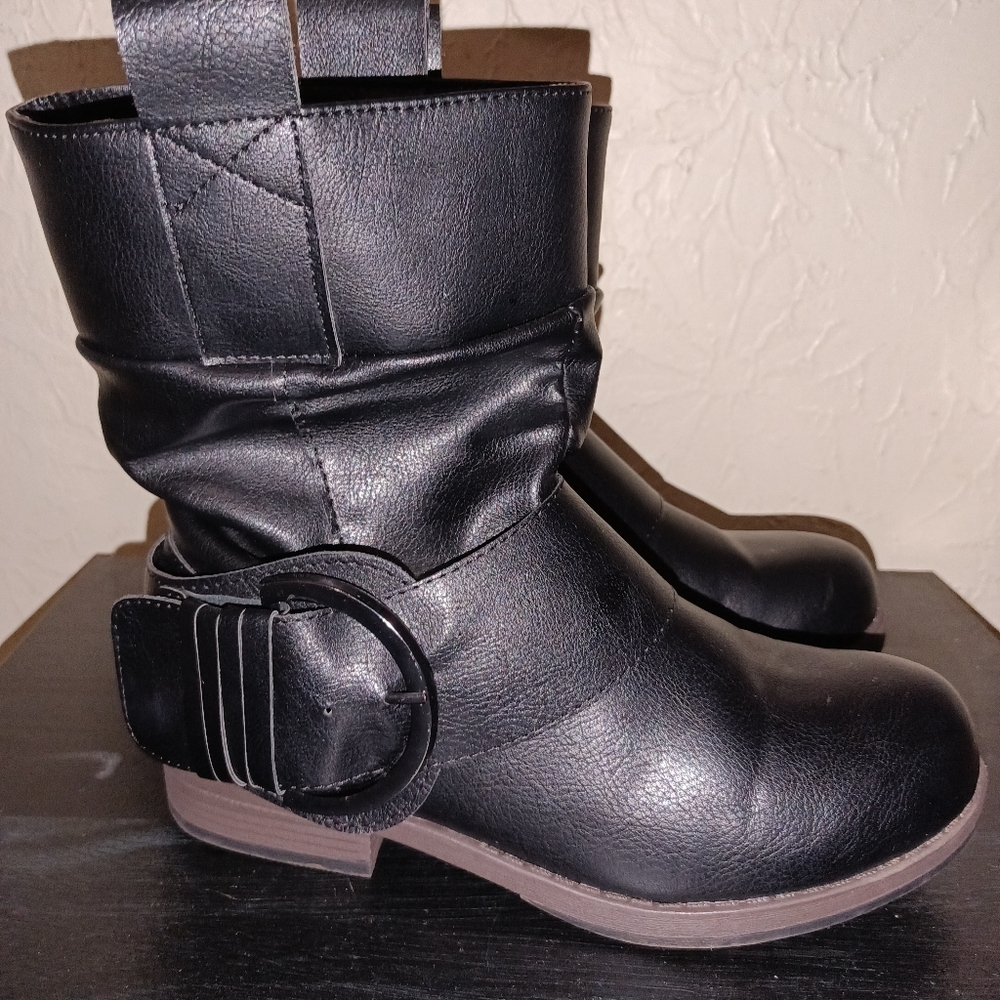 Glaze Booties W Buckles